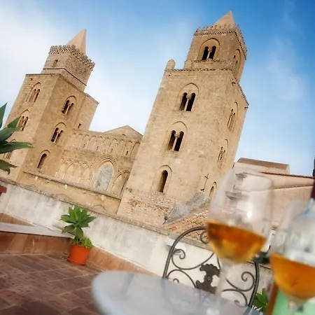 Palazzo Maria Daire *