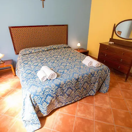 Palazzo Maria تْشيفالو