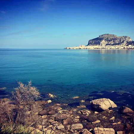 Palazzo Maria تْشيفالو